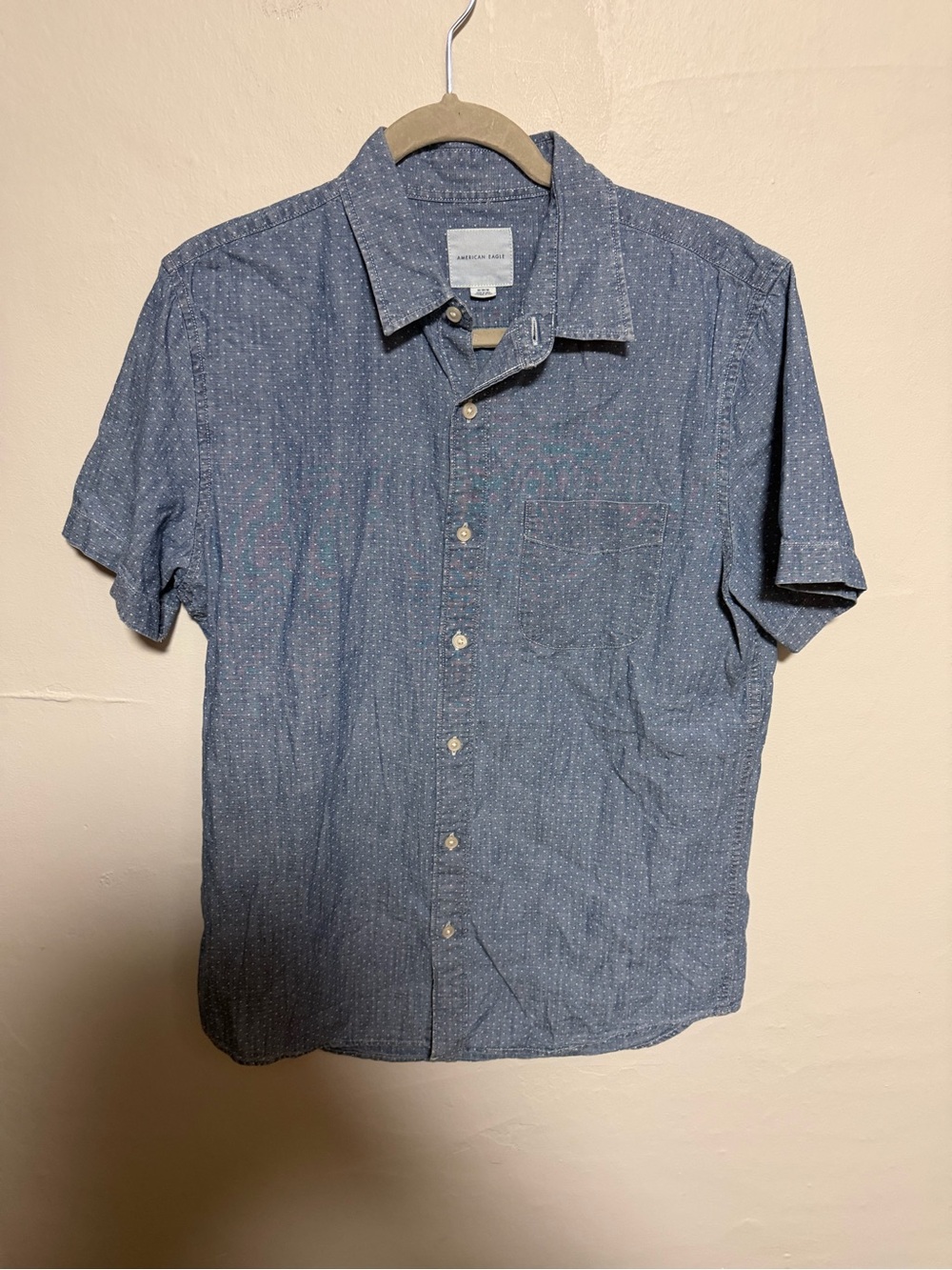 American Eagle Outfitters Short-Sleeve Chambray Blue Button-Down Shirt